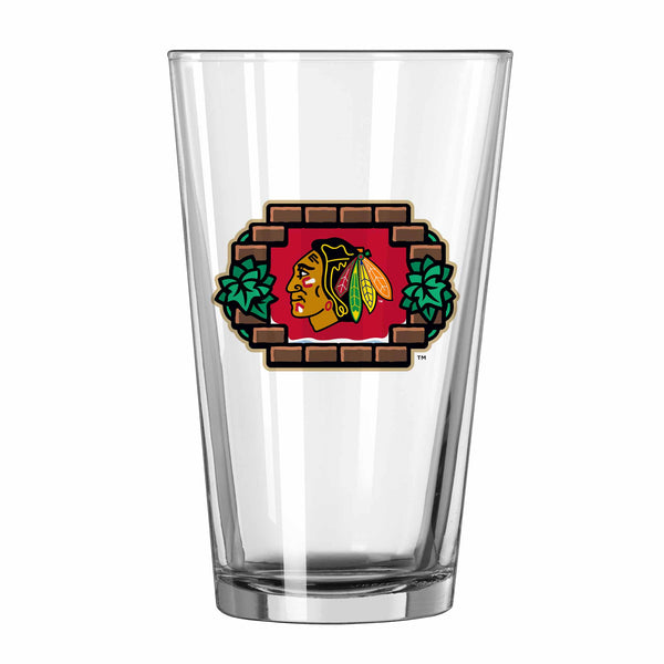 Winter Classic Chicago Blackhawks 16 OZ Pint Glass