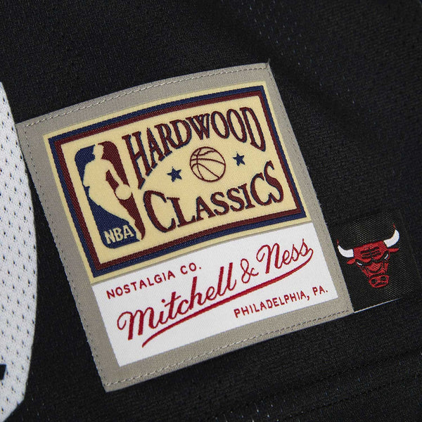 Men's Mitchell & Ness Red Chicago Bulls Big & Tall Hardwood Classics 1996  NBA Finals Big Face 2.0 Shorts